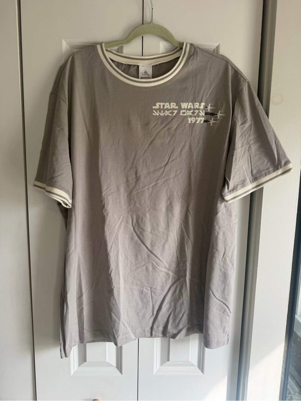 Disney Star Wars 1977 Men's Gray Graphic Ringer T-Shirt